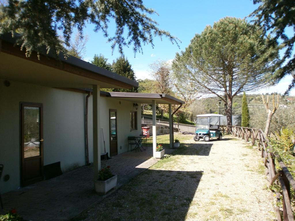 Camping Village Il Poggetto Troghi المظهر الخارجي الصورة