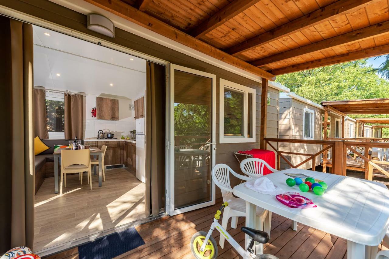 Camping Village Il Poggetto Troghi المظهر الخارجي الصورة
