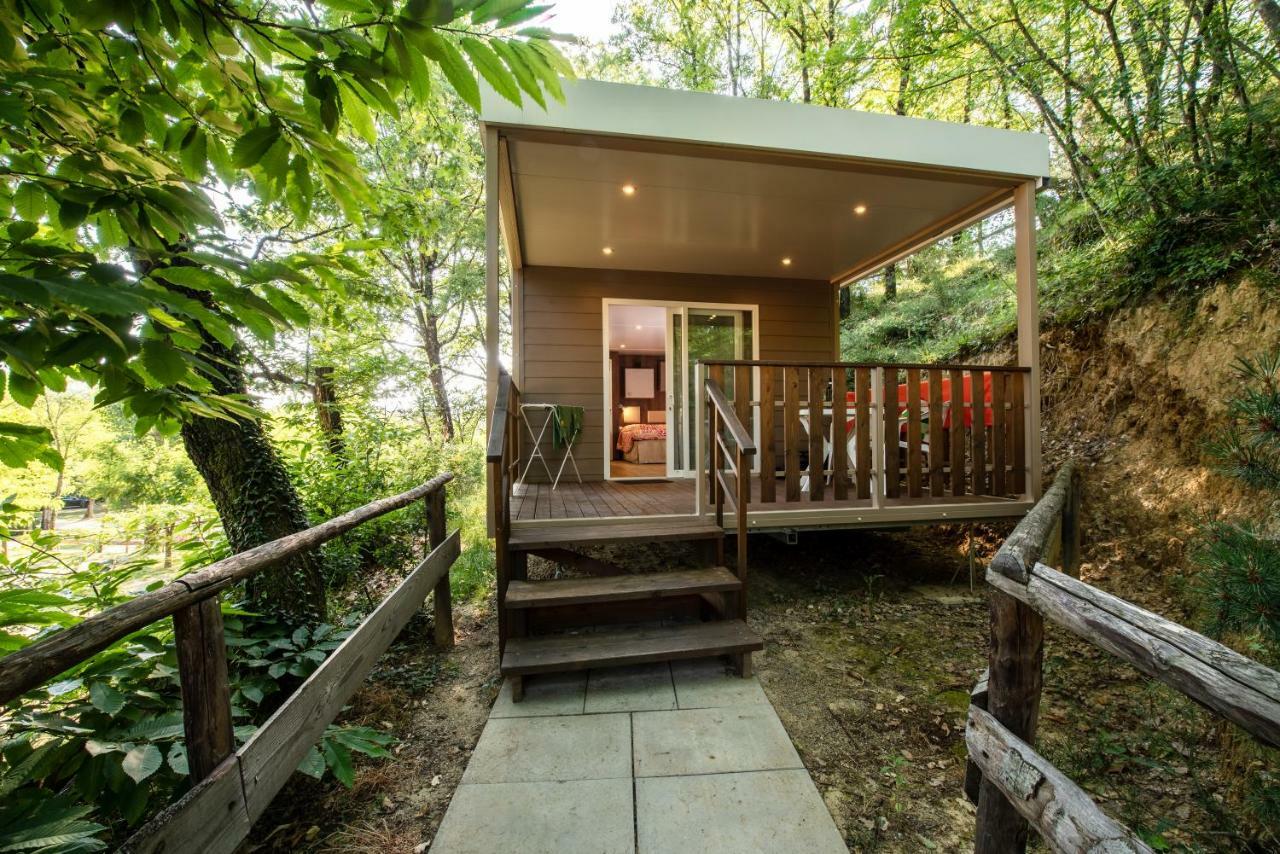 Camping Village Il Poggetto Troghi المظهر الخارجي الصورة